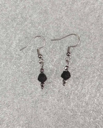 1  γ  σκουλαρικια λαβα (1)